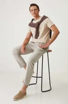 Medicine tricou barbati, culoarea bej, neted imagine