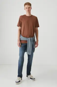 Medicine tricou barbati, culoarea maro, neted imagine