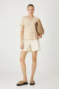 Medicine tricou culoarea bej imagine