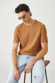 Medicine tricou culoarea maro, uni imagine