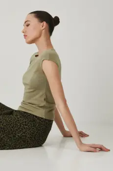 Medicine tricou femei, culoarea verde imagine