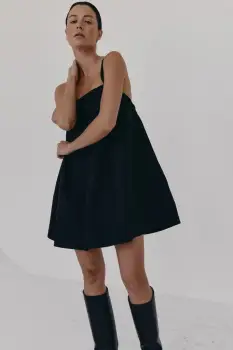 MUUV. rochie JELLE culoarea negru, mini, oversize imagine