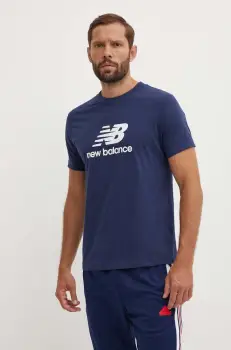 New Balance tricou din bumbac Sport Essentials barbati, culoarea albastru marin, cu imprimeu, MT41502NNY imagine
