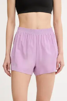 On pantaloni scurti sport pentru femei imagine