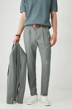 pantaloni culoarea verde, drept imagine