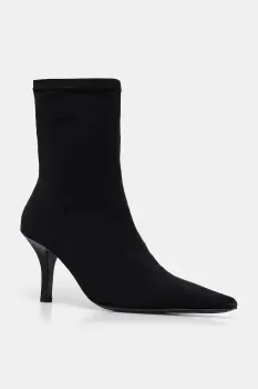 Patrizia Pepe botine imagine