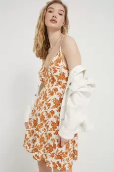 Rip Curl rochie culoarea galben, mini, evazati imagine