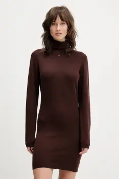 Tommy Jeans rochie din bumbac culoarea maro, mini, mulata, DW0DW21958 imagine