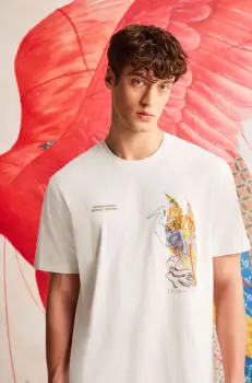 tricou culoarea bej, cu imprimeu imagine