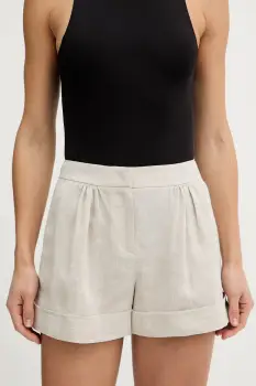 Twinset pantaloni scurti cu in imagine