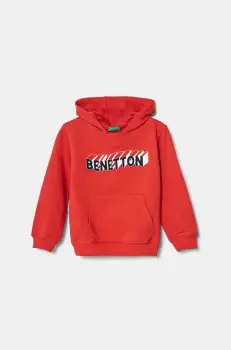 United Colors of Benetton hanorac de bumbac pentru copii culoarea bordo, cu gluga, cu imprimeu, 3J68G2011 imagine