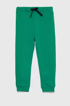 United Colors of Benetton pantaloni de trening din bumbac pentru copii culoarea negru, neted imagine