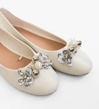 Balerini dama Akris Albi imagine