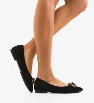 Balerini dama Akris Negri imagine