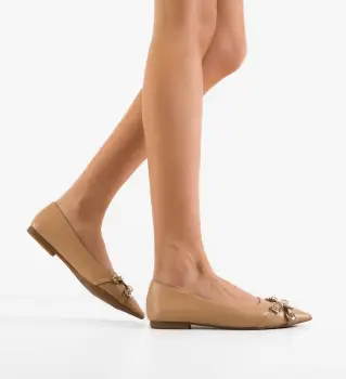 Balerini dama Fergus Nude imagine