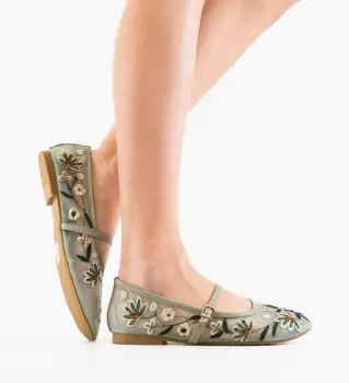 Balerini dama Fisher Verzi imagine