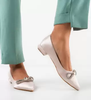 Balerini dama Haiol Bej imagine