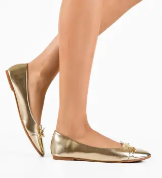 Balerini dama Kenga Aurii imagine