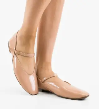 Balerini dama Perre Nude imagine