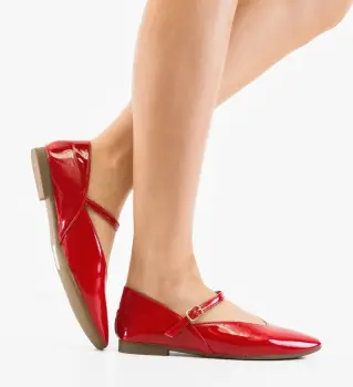 Balerini dama Perre Rosii imagine