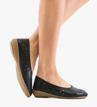 Balerini dama Vanga Negri imagine