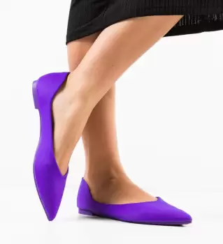 Balerini dama Yndyanka Mov 2 imagine