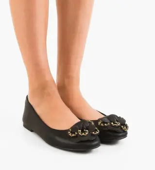 Balerini dama Zihan Negri imagine