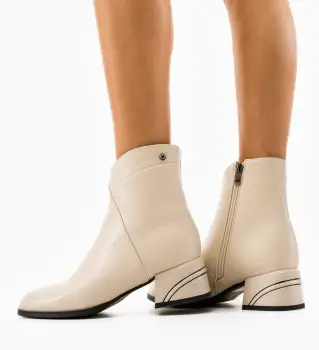 Botine dama Kusat Bej imagine