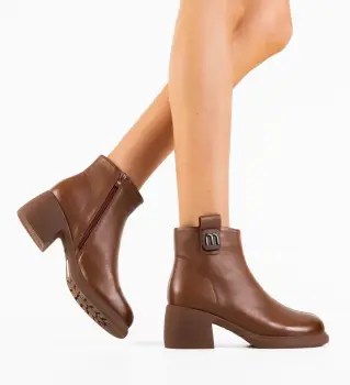 Botine dama Safta Maro imagine