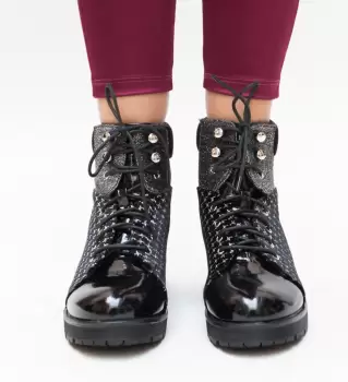 Botine Jurdi Negre imagine