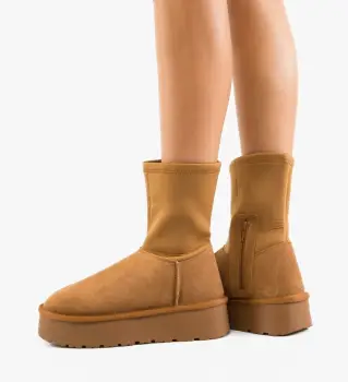 Cizme tip Ug Daboka Camel imagine