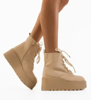 Ghete dama Guetta Nude imagine