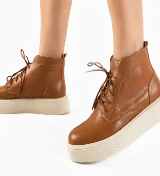 Ghete dama Harlow Camel imagine