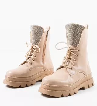 Ghete dama Lupy Nude imagine