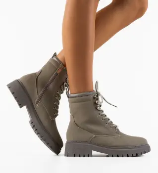 Ghete dama Pablo Gri imagine