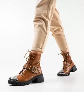 Ghete Darragh Camel imagine