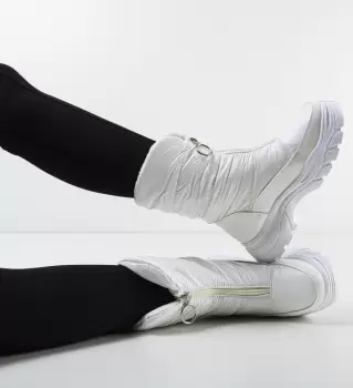 Ghete Moty Albe imagine