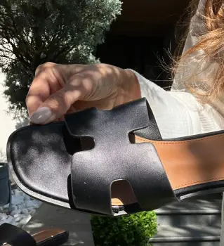 Papuci dama Doku Negri imagine