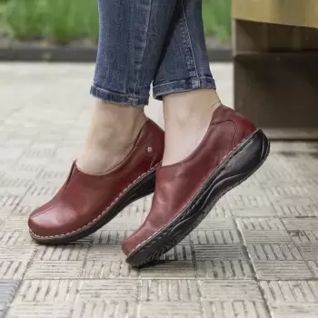 Pantofi confortabili din piele naturala 9000 bordo imagine