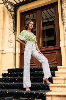 Blugi Corina albi cu rupturi imagine