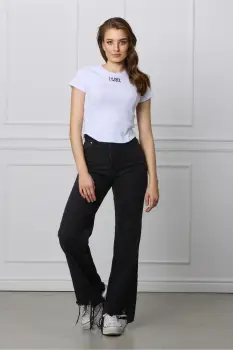 Blugi negri cu rupturi la baza imagine