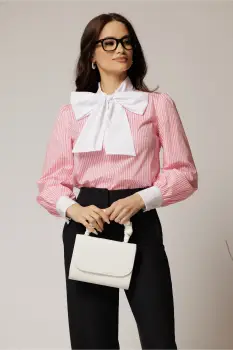 Bluza alba cu dungi roz din poplin cu esarfa tip funda la gat imagine