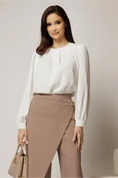 Bluza alba din voal plin cu perle la decolteu si pliuri imagine