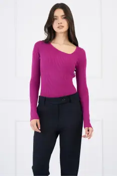 Bluza casual din tricot reiat magenta cu decolteu in colt imagine