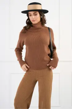 Bluza casual din tricot reiat maro cu guler maxi imagine