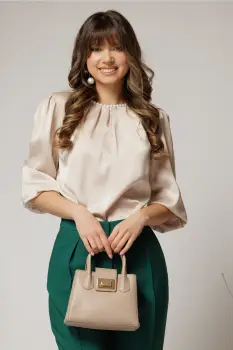 Bluza DY Fashion bej din satin cu perle la decolteu imagine