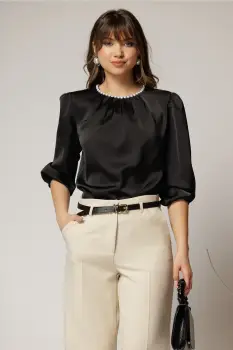 Bluza DY Fashion neagra din satin cu perle la decolteu imagine