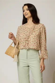 Bluza galben pai cu imprimeuri florale fucsia si volanas la decolteu imagine