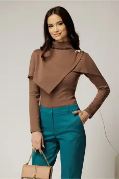 Bluza maro din jerse cu nasturi decorativi si design atipic imagine