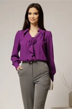 Bluza mov eleganta din voal cu decolteu V perlute si detaliu floral imagine